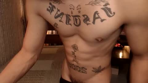 justine_hunk online show from April 2026 07:45:02 PM