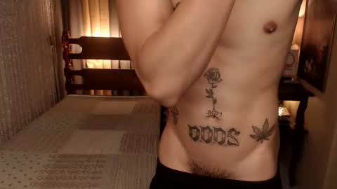 justine_hunk online show from May 2026 05:50:02 PM