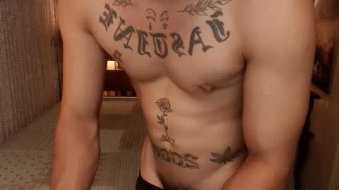 justine_hunk online show from May 2026 03:56:01 AM