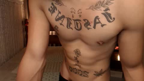 justine_hunk online show from May 2026 07:15:02 AM