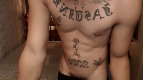 justine_hunk online show from May 2026 07:48:02 AM