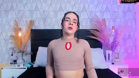 Justine online show from March 2026 04:29:01 AM