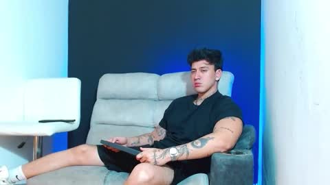 justinfuller_31 online show from March 2026 12:03:01 AM