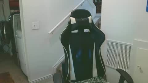 justintym69 online show from October 2025 08:17:02 PM