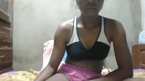 Justlhot online show from February 2026 02:10:01 AM