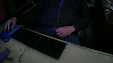 Snapshot of justme39057 chatting on March 2025 12:31:02 AM Justme39057 online show from March 2025 12:31:02 AM