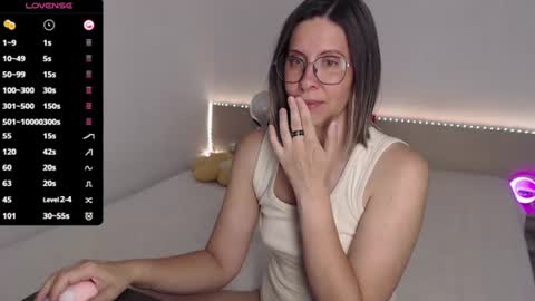 Julie online show from July 2026 03:54:02 AM