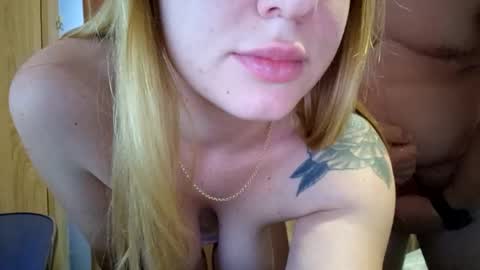 Ana online show from December 2024 01:22:02 PM