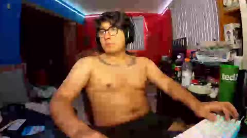 Snapshot of justsky117 chatting on January 2025 05:46:01 PM justsky117 online show from January 2025 05:46:01 PM