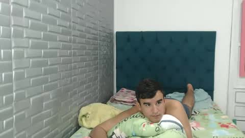 juviaandgray online show from January 2025 04:04:01 AM