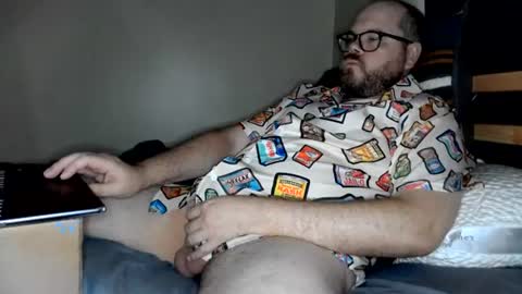 MidsizeBiGuy online show from July 2026 08:10:01 AM