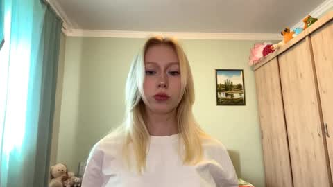 Snapshot of kacicasal chatting on June 2026 12:05:02 PM Mia 1st day here online show from June 2026 12:05:02 PM