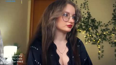 Tate online show from October 2025 06:11:01 AM