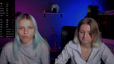 kaela_spell_ online show from October 2025 07:36:01 PM