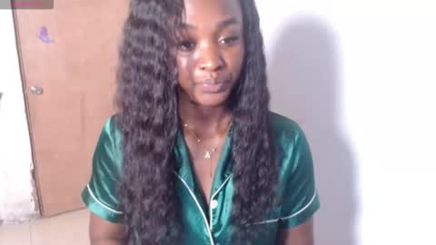 Angie  online show from October 2025 05:39:02 AM