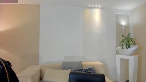 Kaia Ferreira online show from February 2026 12:06:01 PM