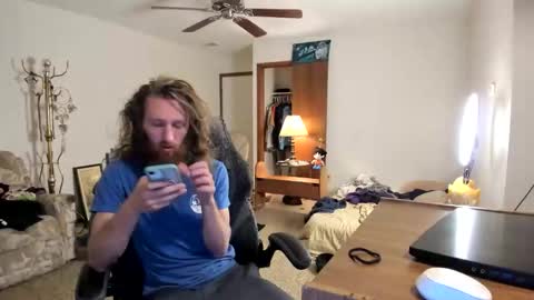 Kaiku77 online show from April 2026 03:35:02 AM