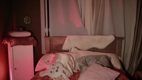 Kailee Smile online show from November 2025 04:34:02 AM