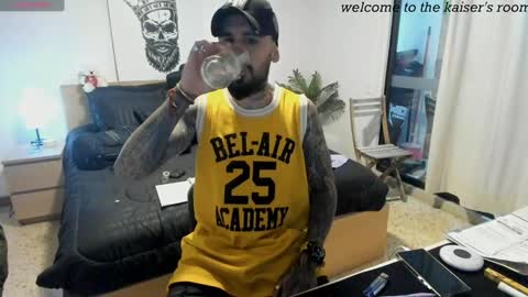 kaiser679 online show from February 2025 03:01:02 AM