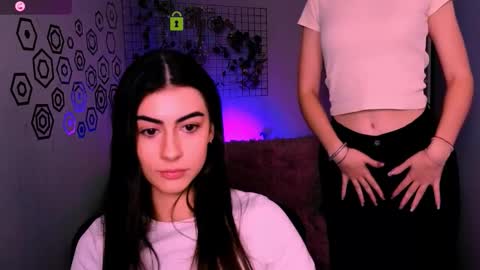 Kaisy online show from November 2025 10:29:01 AM