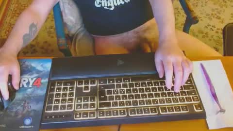 Leon online show from December 2024 07:03:02 PM