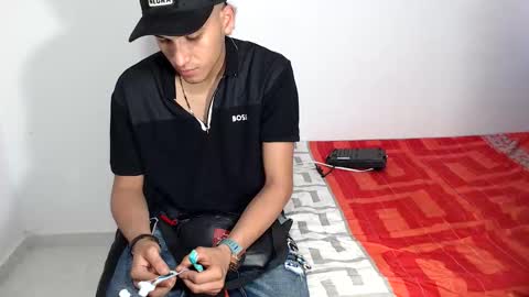 kalifah_ online show from March 2026 12:21:01 PM