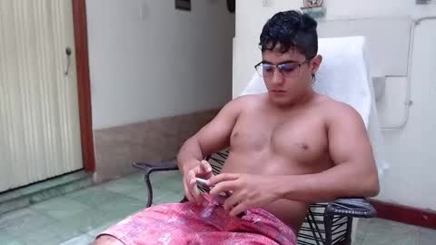 kamenov00 online show from September 2025 03:22:01 PM