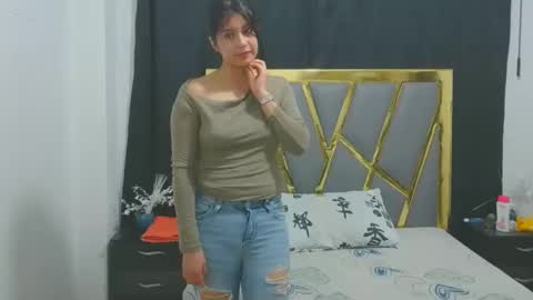 kamgomezxox online show from March 2025 03:29:01 AM