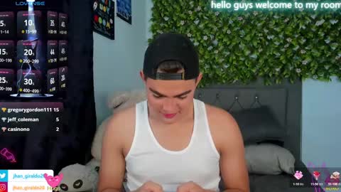 Snapshot of kami_22 chatting on January 2025 12:39:01 AM camilo independent model online show from January 2025 12:39:01 AM