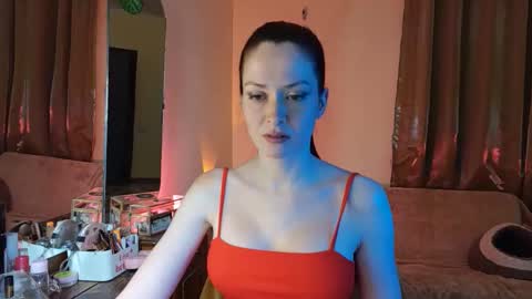 Kamila online show from April 2026 06:47:01 PM