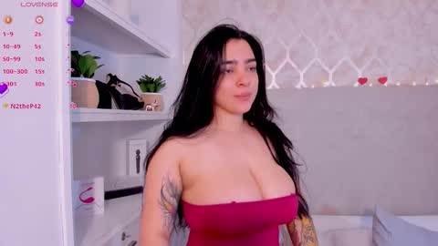 Kamila Betancourt online show from November 2025 11:54:01 AM