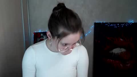 kamilla_love_ online show from April 2026 01:09:02 PM