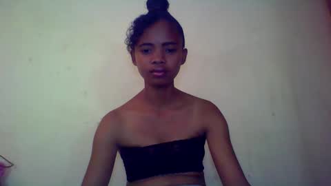 Snapshot of kamillah69 chatting on November 2025 04:22:02 AM kamillah69 online show from November 2025 04:22:02 AM