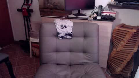 Snapshot of kamillaxx chatting on September 2025 05:35:02 PM Kamila online show from September 2025 05:35:02 PM