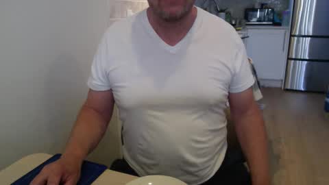 Snapshot of kanadians chatting on June 2026 01:50:02 PM Cam with Me Vixens DM me online show from June 2026 01:50:02 PM
