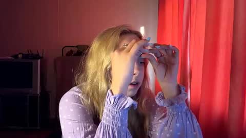 Lizzie online show from August 2026 04:05:02 PM