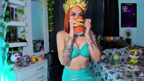 hello  Im Danni online show from December 2025 11:50:01 AM