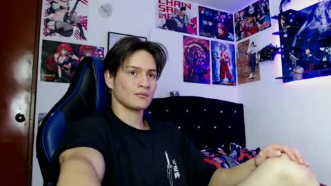 Snapshot of kanekixxxhot chatting on December 2024 08:08:01 PM andres online show from December 2024 08:08:01 PM