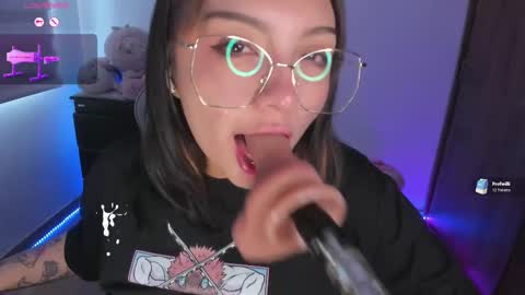 Snapshot of kaori_moon_ chatting on November 2025 05:39:02 PM Hanny online show from November 2025 05:39:02 PM