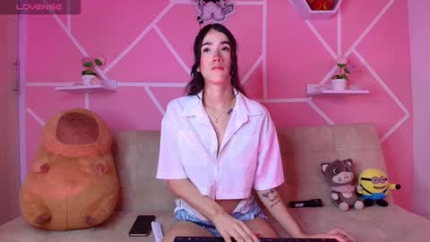 kaoriille online show from November 2025 12:15:01 PM