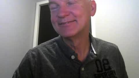 Robbie online show from November 2025 06:39:03 AM