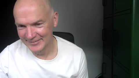 Snapshot of kapitein_rob chatting on April 2026 02:44:01 PM Robbie online show from April 2026 02:44:01 PM