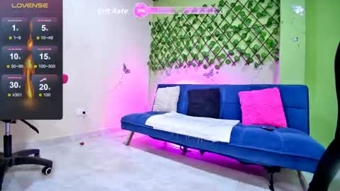 Snapshot of karen_ariass chatting on June 2026 02:25:05 AM Karen online show from June 2026 02:25:05 AM