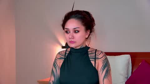 karenhotflirt online show from June 2026 04:23:01 PM