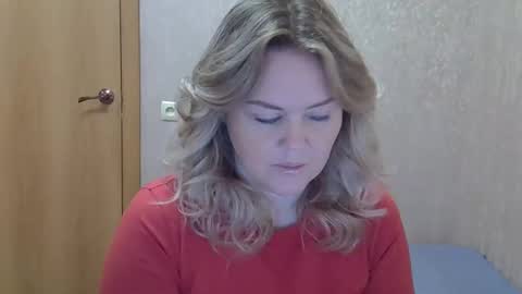 Snapshot of karennelsonx chatting on November 2025 12:04:01 PM karennelsonx online show from November 2025 12:04:01 PM