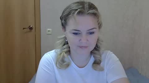 Snapshot of karennelsonx chatting on November 2025 02:07:01 PM karennelsonx online show from November 2025 02:07:01 PM