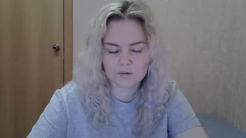 karennelsonx online show from February 2026 11:46:02 AM