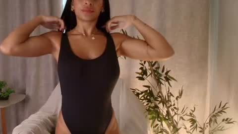 Snapshot of kari_brooks chatting on June 2026 11:14:01 AM kari_brooks online show from June 2026 11:14:01 AM