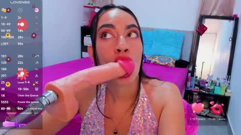 Snapshot of kari_xoxo_ chatting on May 2026 06:49:02 PM Karina xoxo online show from May 2026 06:49:02 PM