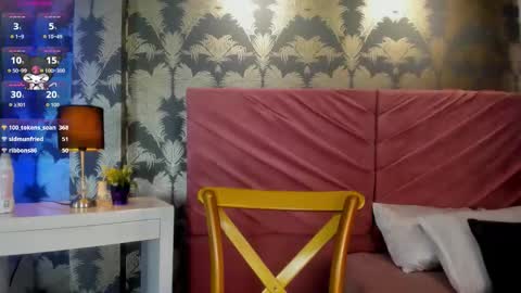 Snapshot of karin_ks chatting on November 2025 07:41:02 AM Karina online show from November 2025 07:41:02 AM